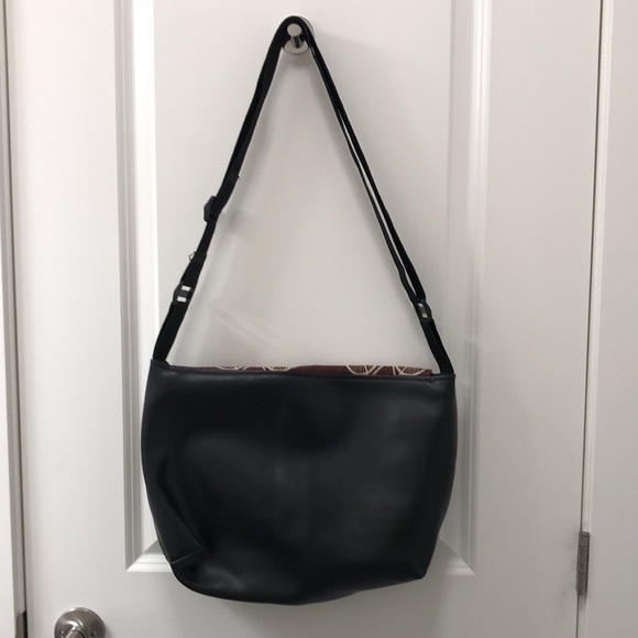 Over the shoulder bike bag - Picture 3 of 8